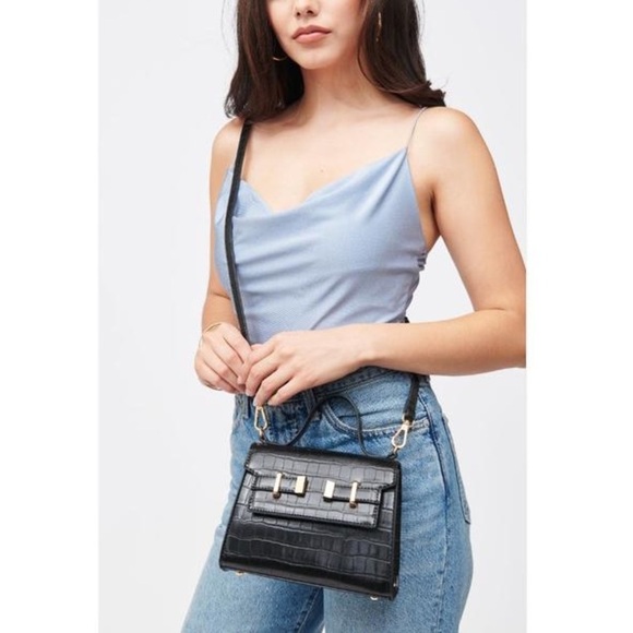 NWT Urban Expressions Gretchen Purse in black faux patent leather - Picture 2 of 2